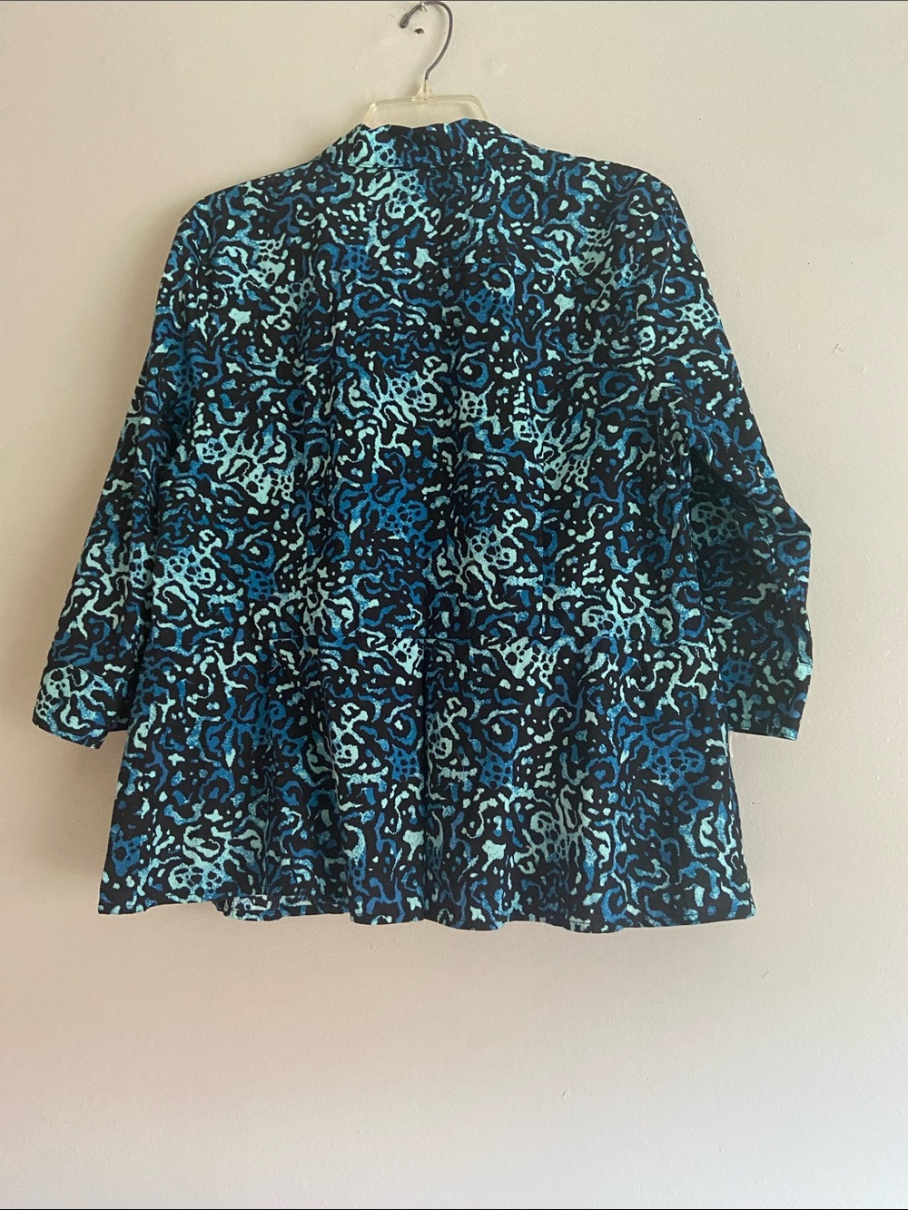 Dana Buchman Teal and Navy Abstract Print Button-Front Tunic 3/4 Sleeves Size XL - Picture 2 of 6
